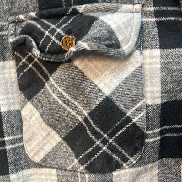 Trail's End Men's Black and White Plaid Button-Up Shirt Size Large - Picture 11 of 13